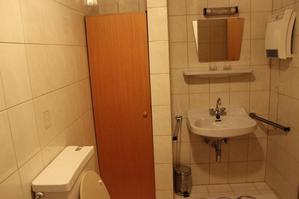 Dreimaderlhaus Appartamento Velden am Wörthersee Esterno foto