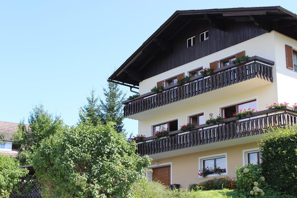 Dreimaderlhaus Appartamento Velden am Wörthersee Esterno foto